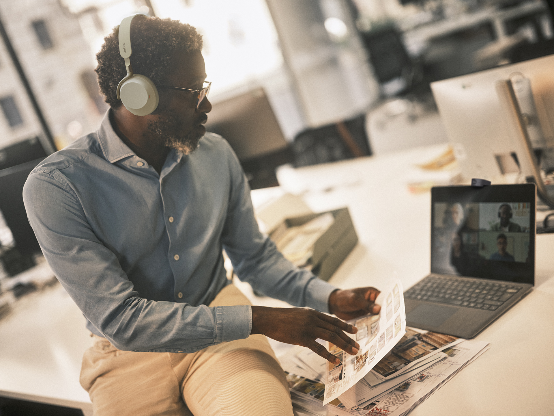 Jabra Evolve3 75 Warm Gray Office Small